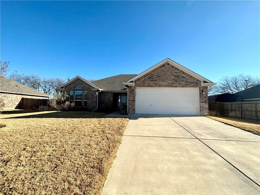 316 Topaz Circle - Photo 1