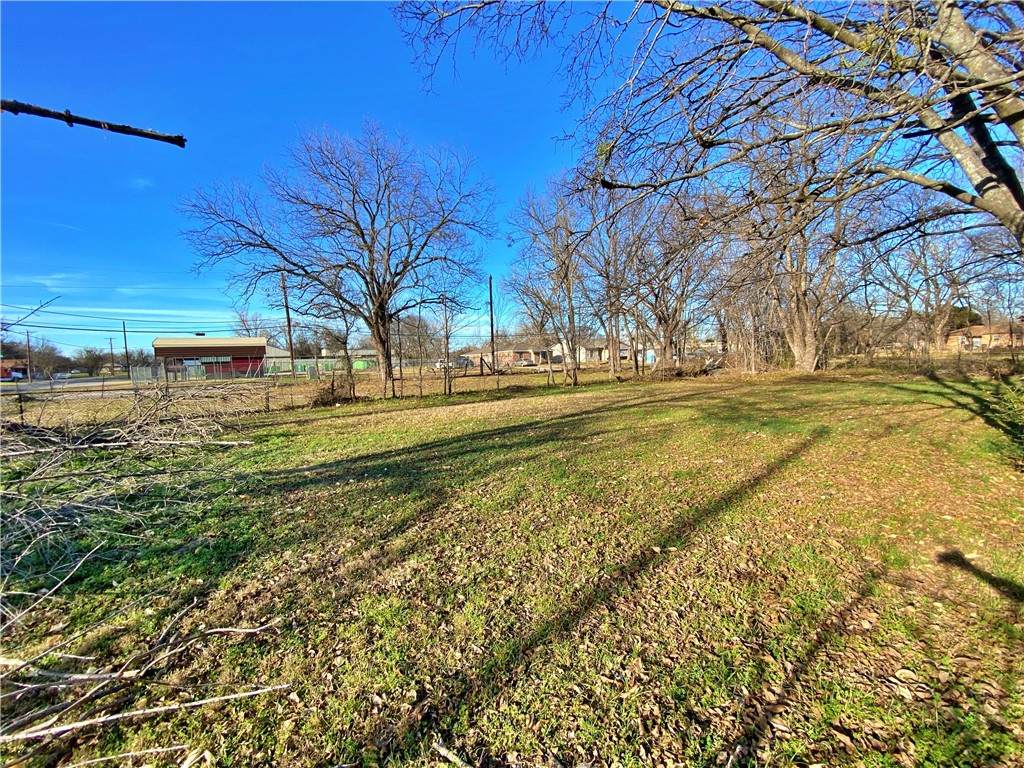 1125 Gholson Road - Photo 1