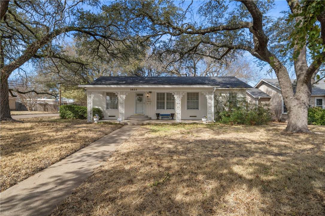 3825 Hubby Avenue - Photo 1