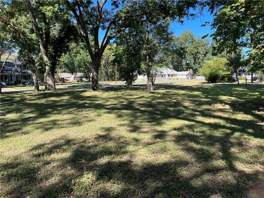920 Sherman Street - Photo 1