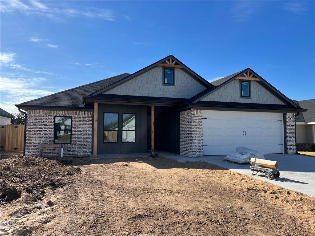 407 Daisy Lane - Photo 1