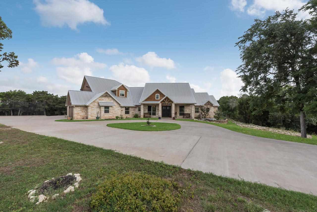 1460 Whispering Oaks - Photo 1