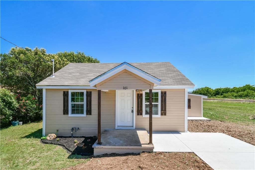 101 7th Street - Photo 1