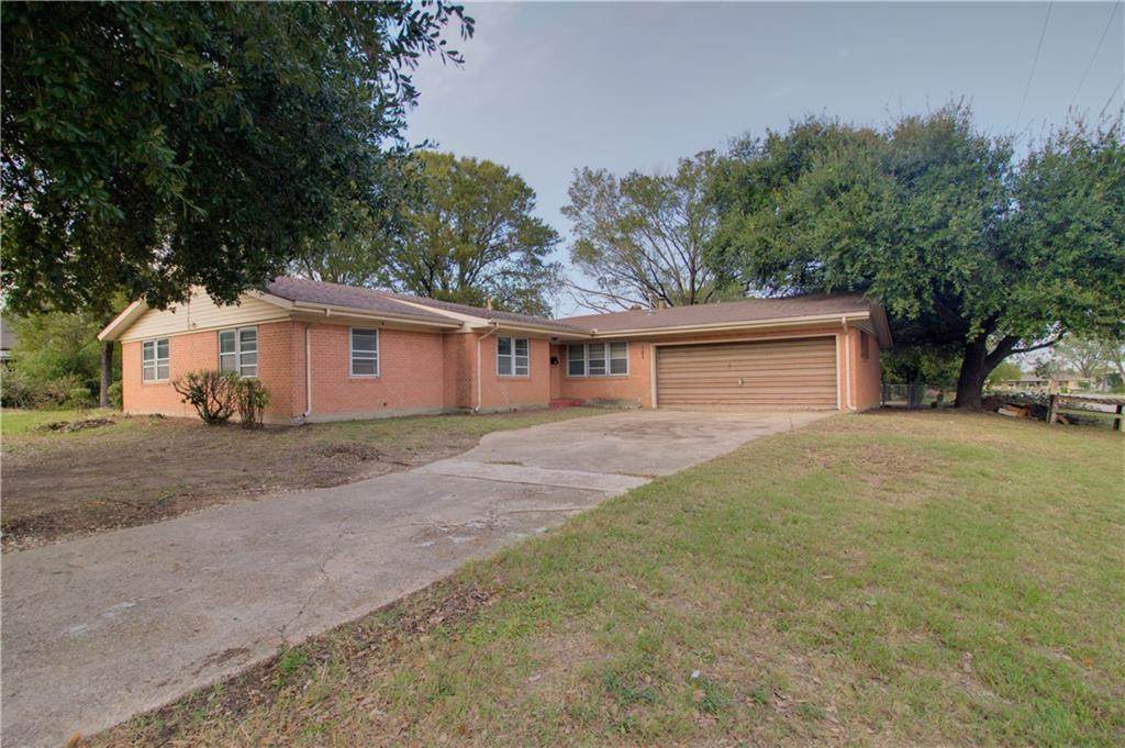 701 Trinity Street - Photo 1