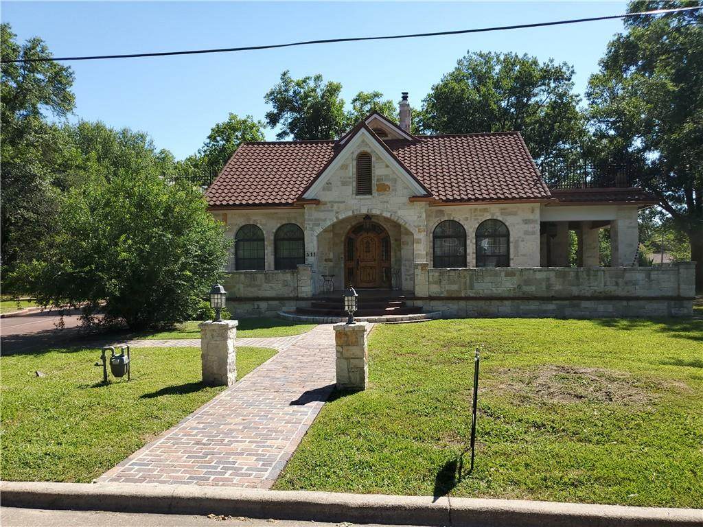 511 Farrar Street - Photo 1