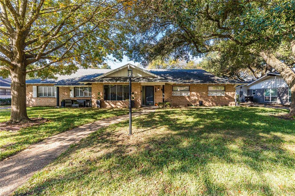 5105 Lake Highlands Drive - Photo 1