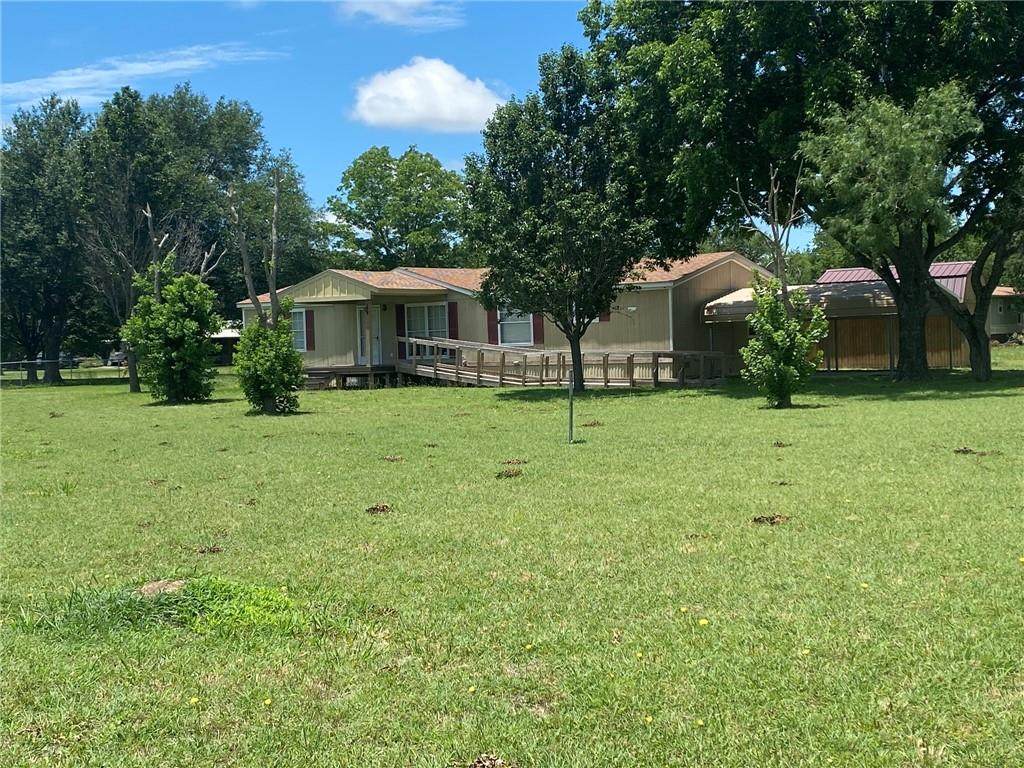 628 Beaver Lane - Photo 1