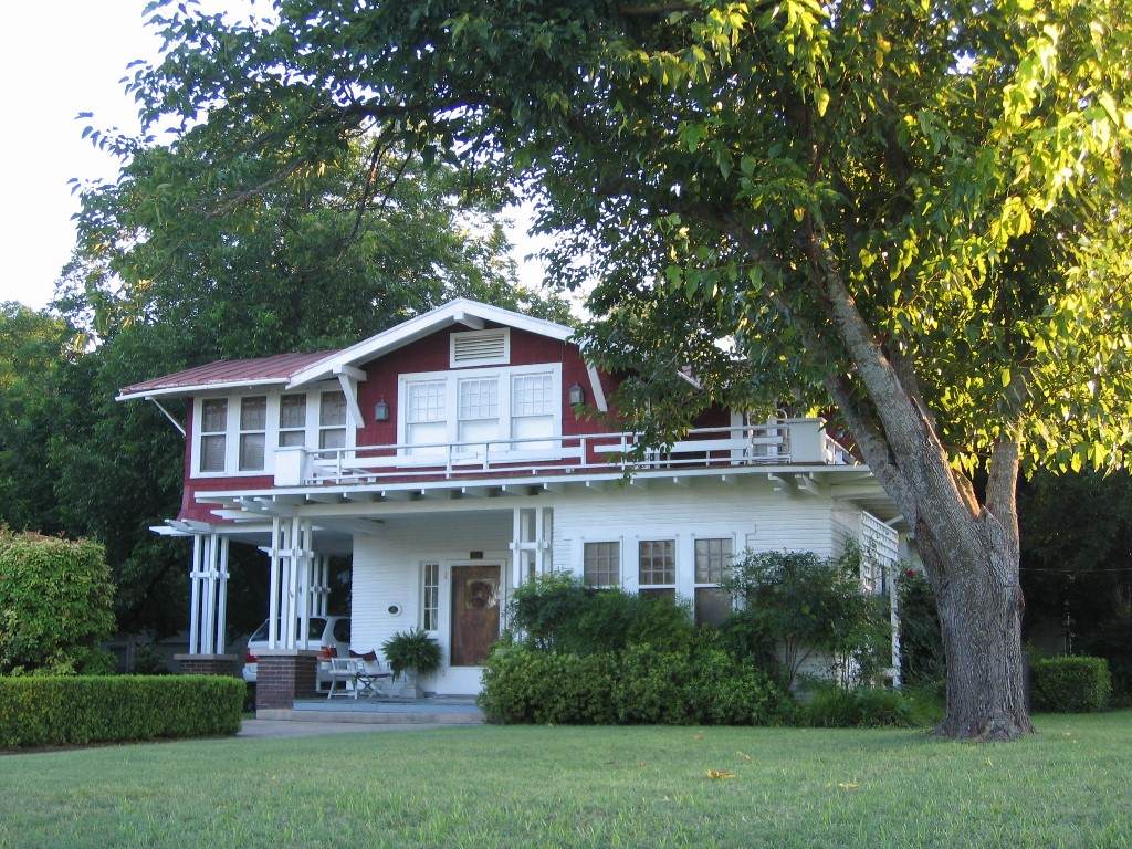 414 Ave N - Photo 1