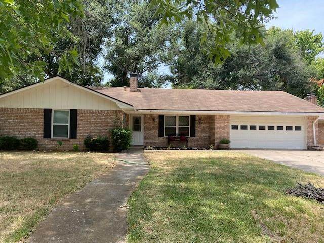 1005 Fairway Lane - Photo 1