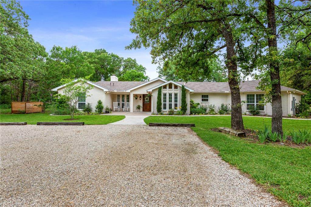 401 Nicole Lane - Photo 1