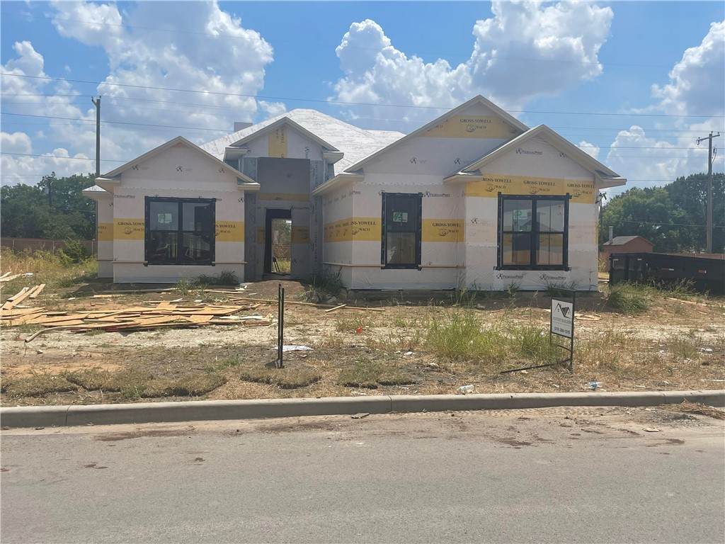 916 Gallant Fox Road - Photo 1