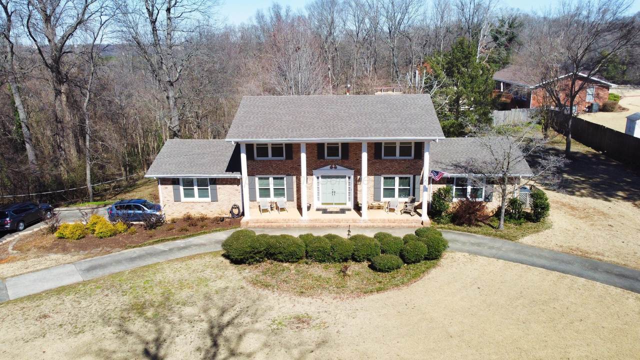 302 Darby Ave - Photo 1