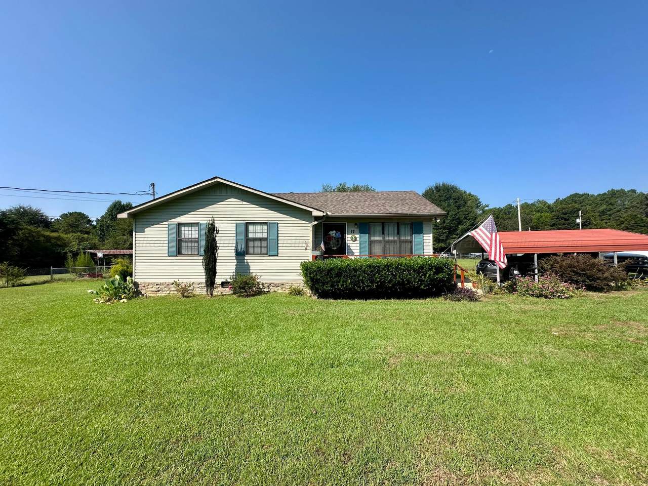 17 Edgewood Dr - Photo 1