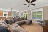 703 Pointe Dr - Photo 6