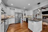 425 Blue Water Pointe Dr - Photo 16