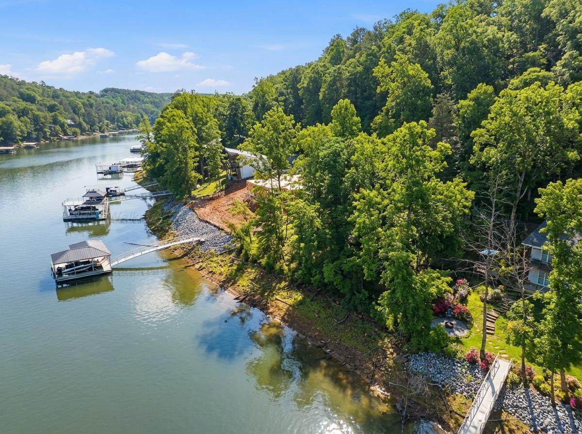 272 Northpointe Dr - Photo 1