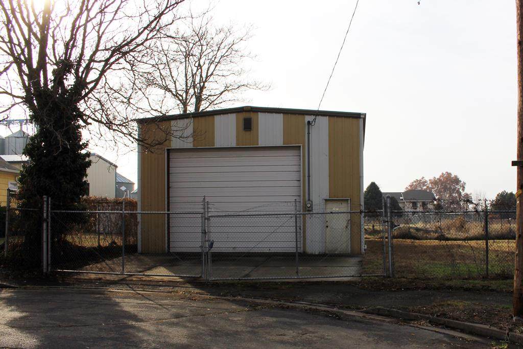 521 Palouse Street - Photo 1