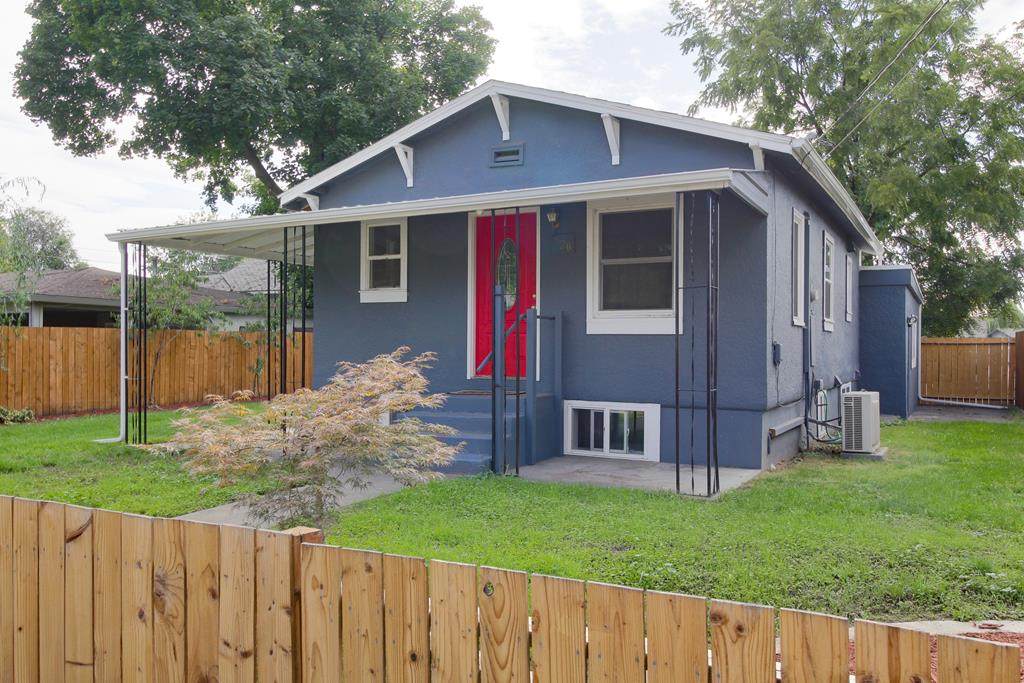 520 Date Avenue - Photo 1