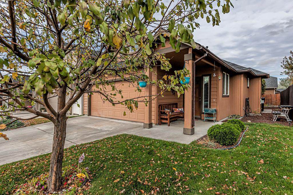 1162 Carver Street - Photo 1