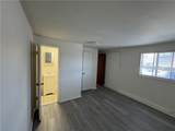 1401 Main St - Photo 3