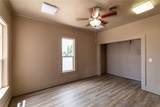 310 Oak Street - Photo 18