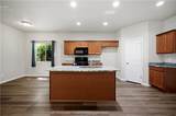 3288 Tiffany Avenue - Photo 6