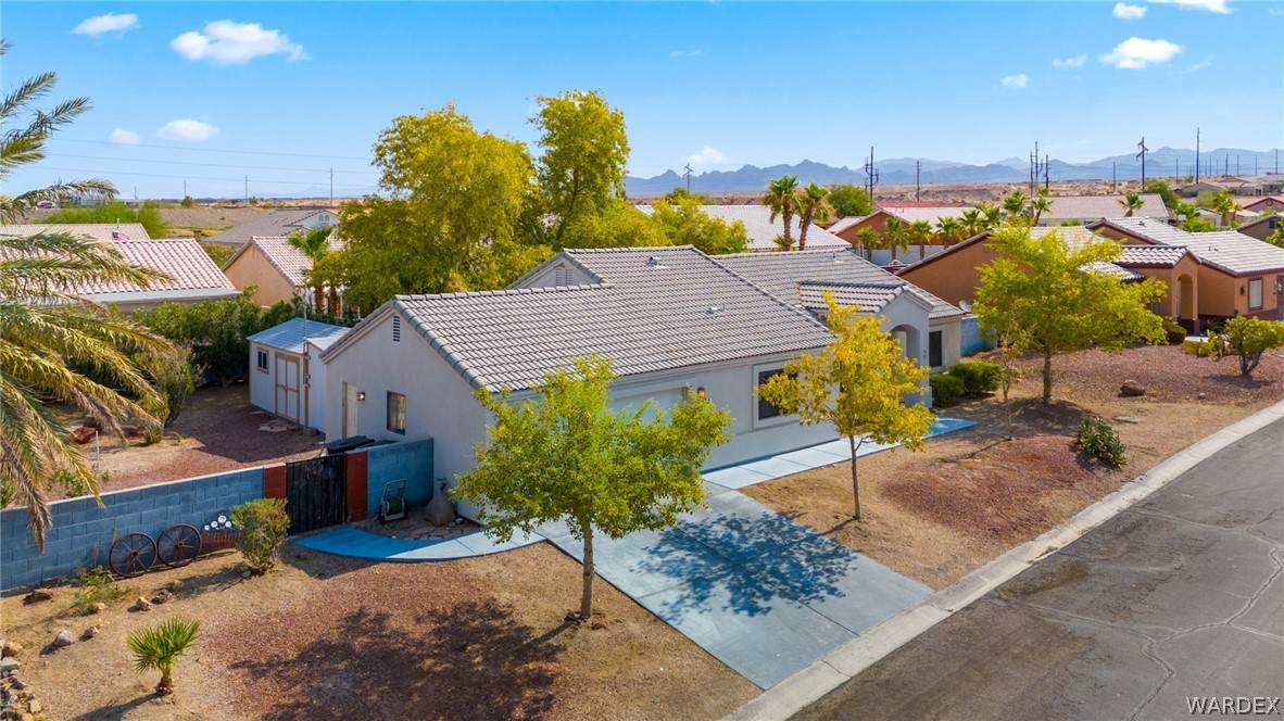 2439 Parkside Drive - Photo 1