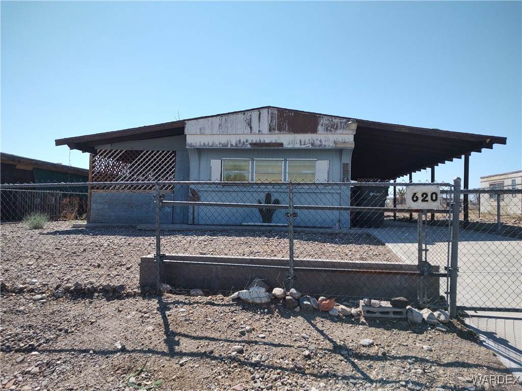 620 Holly Street - Photo 1