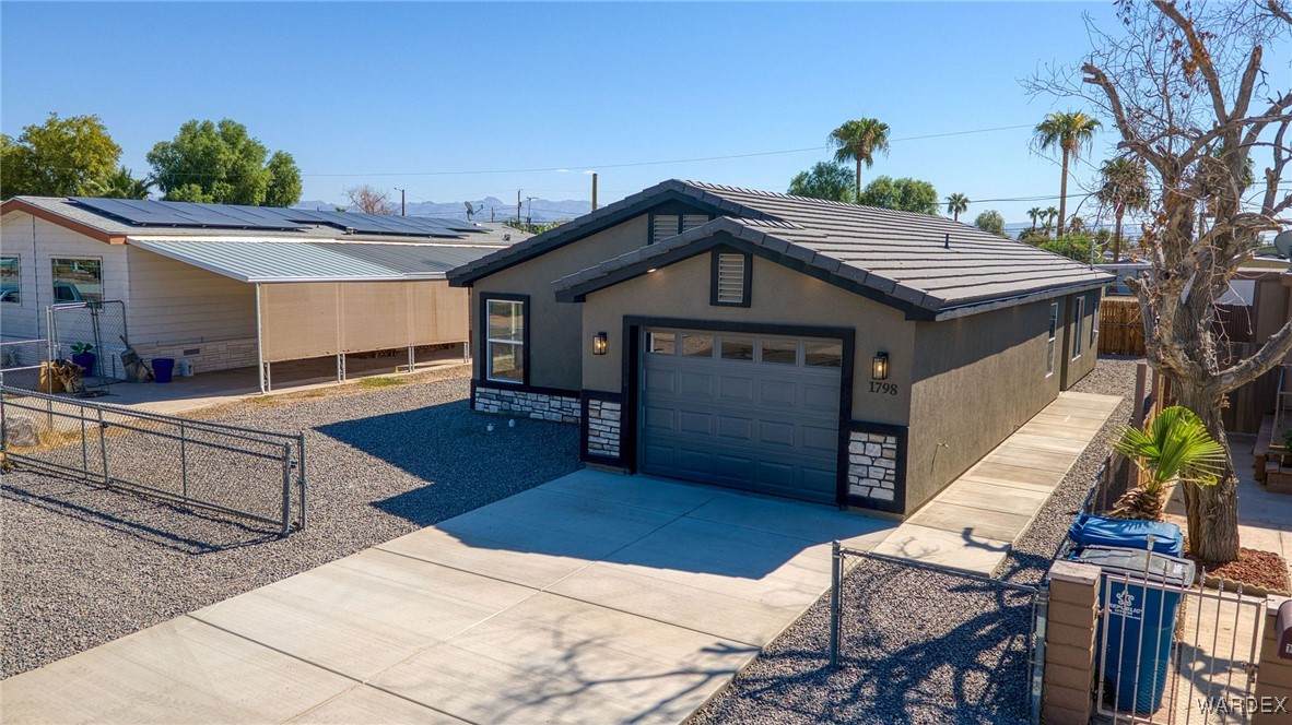 1798 Cyprus Lane - Photo 1