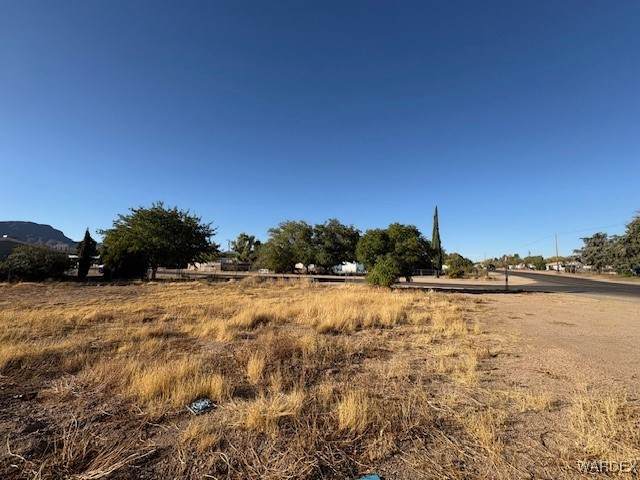 2790 Thompson Avenue - Photo 1