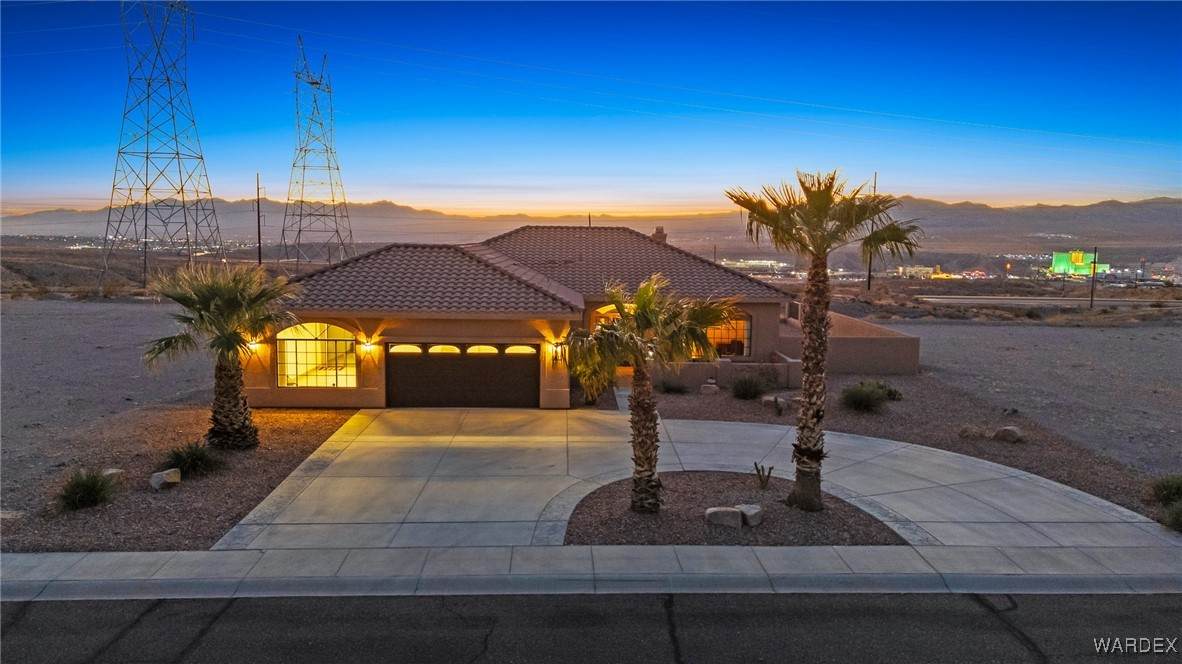 1025 Heritage Drive - Photo 1