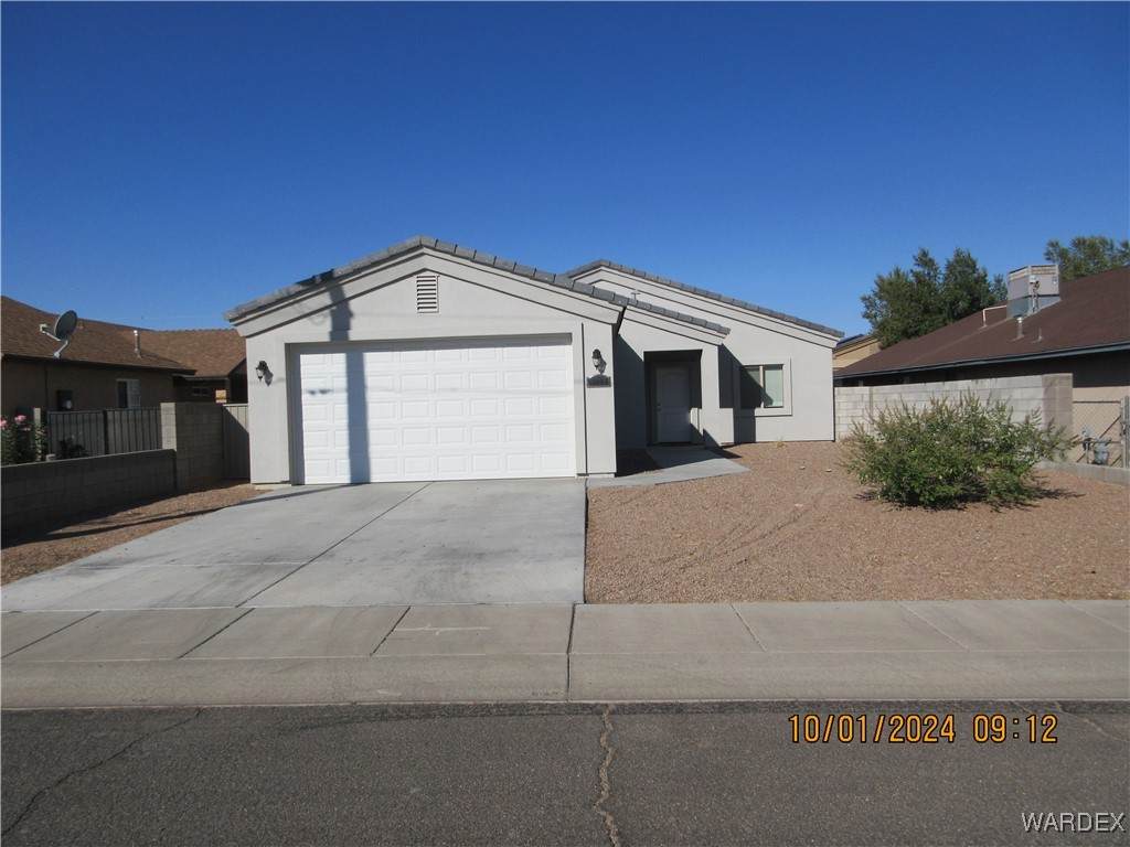 3705 Irving - Photo 1