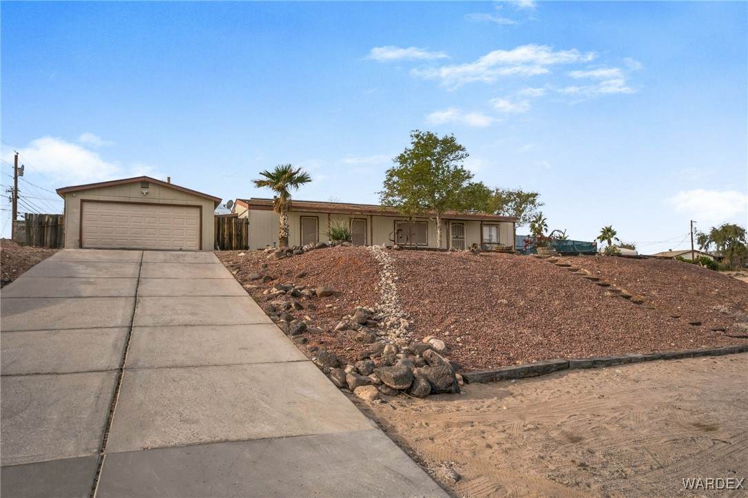 1720 Alta Vista Road - Photo 1