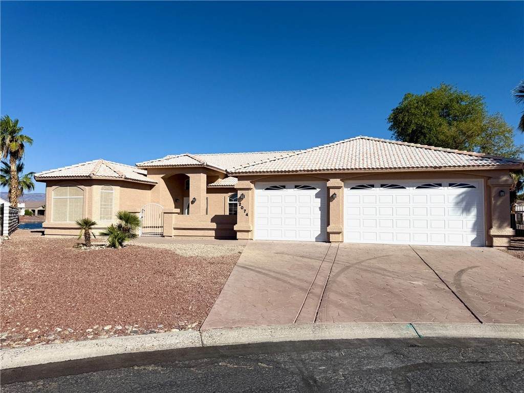 2074 Lago Grande Bay - Photo 1
