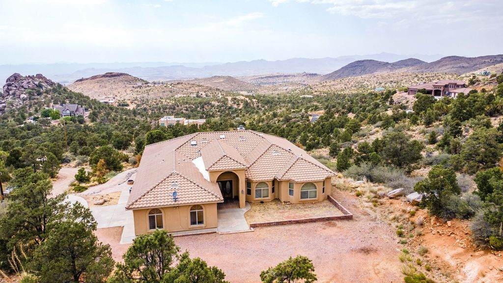 4801 Stallion Drive - Photo 1