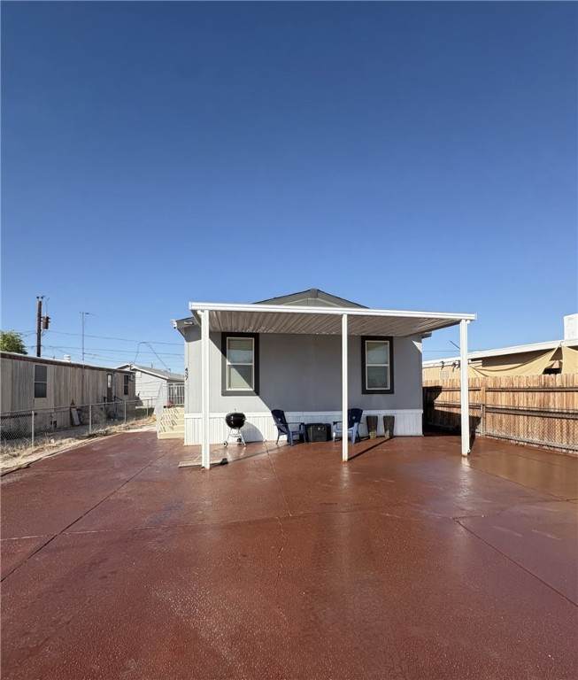 437 Coral Reef Drive - Photo 1
