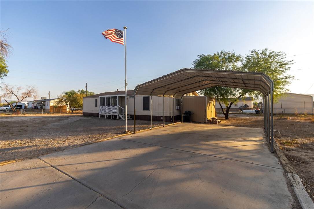 10118 Bermuda Way - Photo 1
