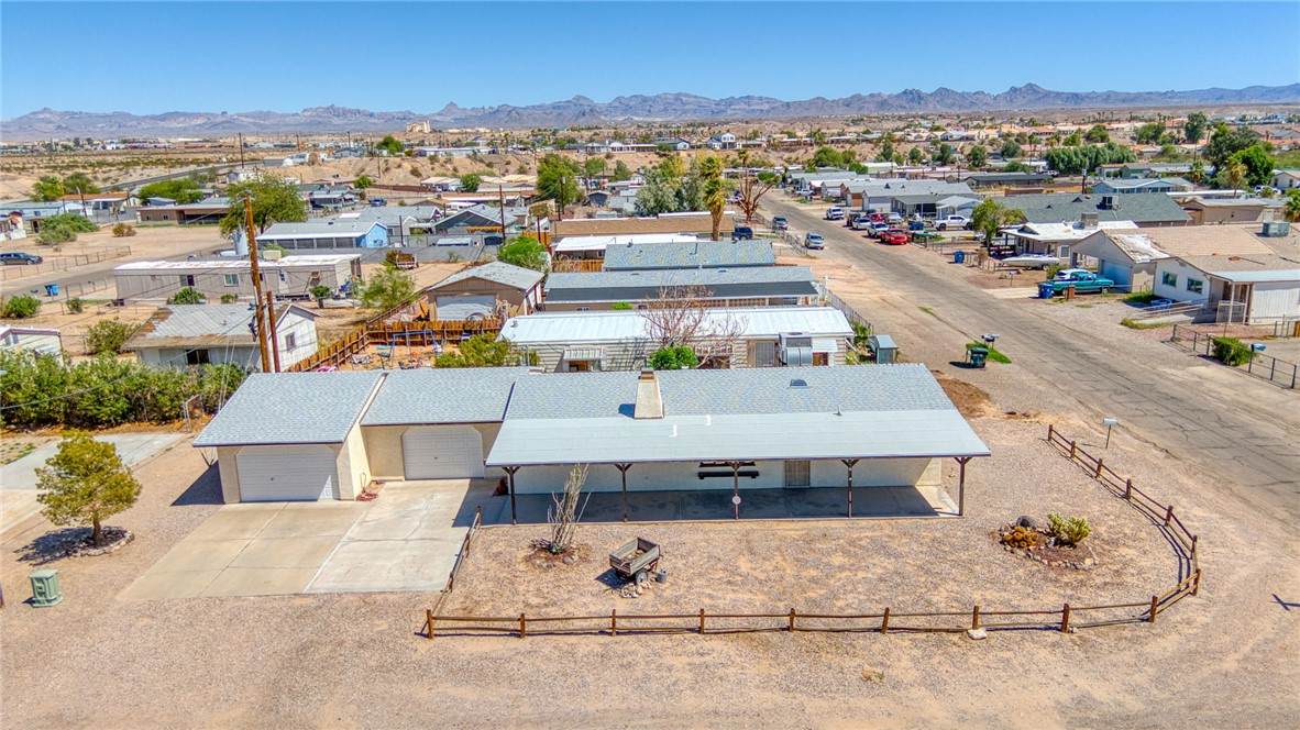 1005 Navajo Drive - Photo 1