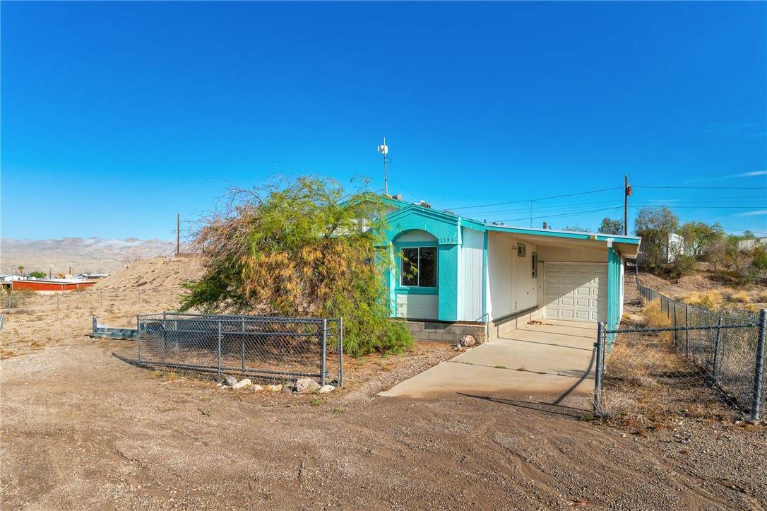 1741 Sierra Vista Drive - Photo 1