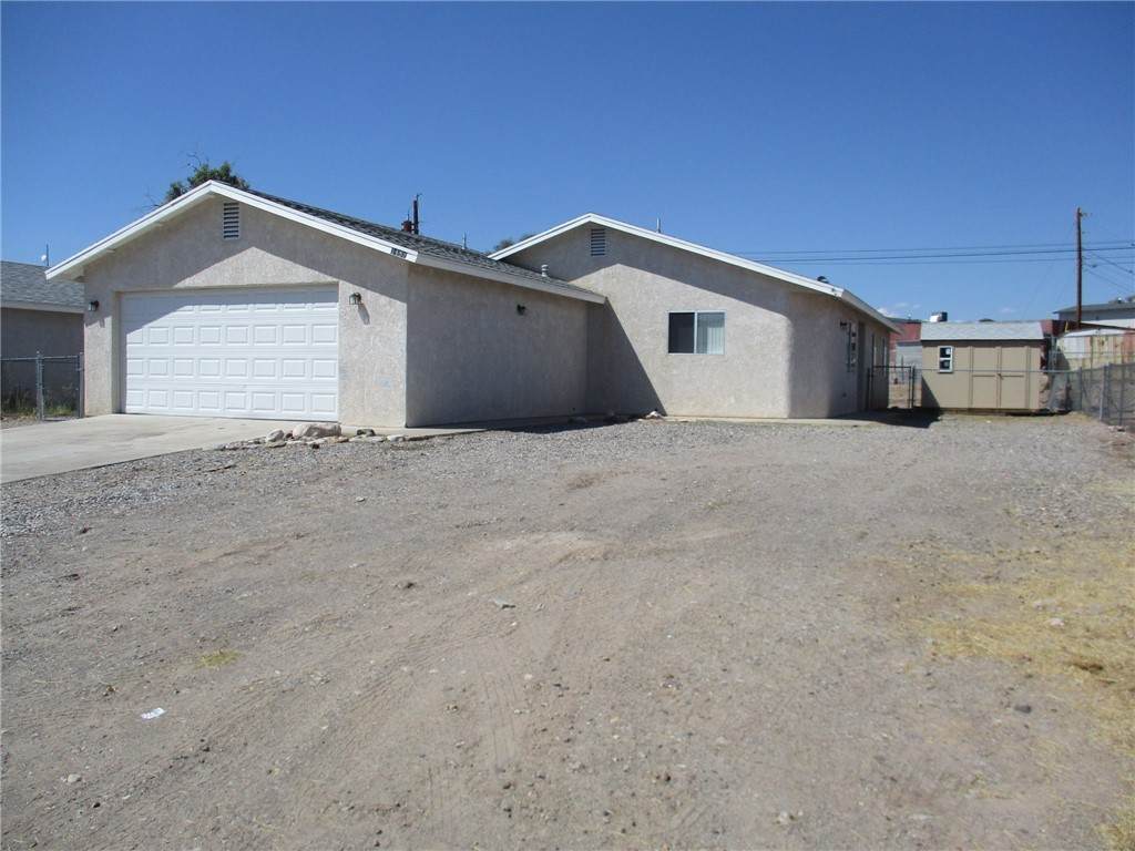 1489 Bluffs Circle - Photo 1