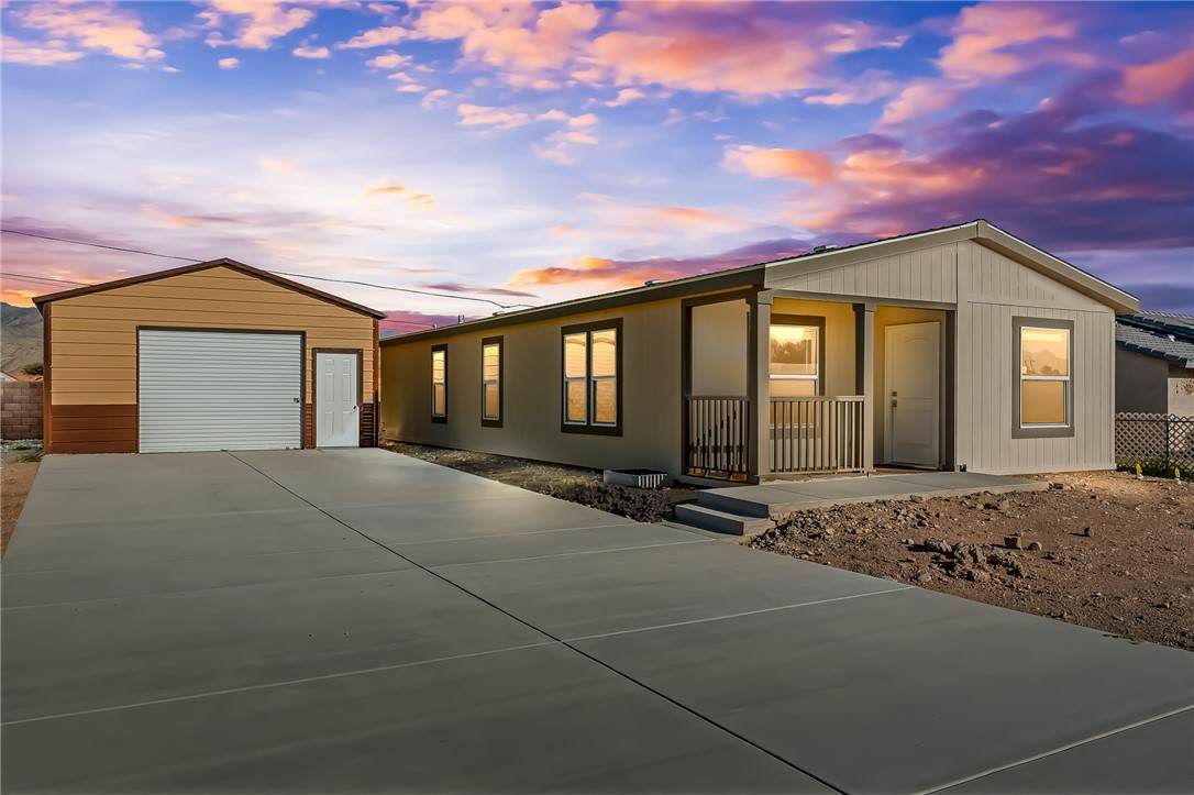 1917 Morning Glory Trail - Photo 1