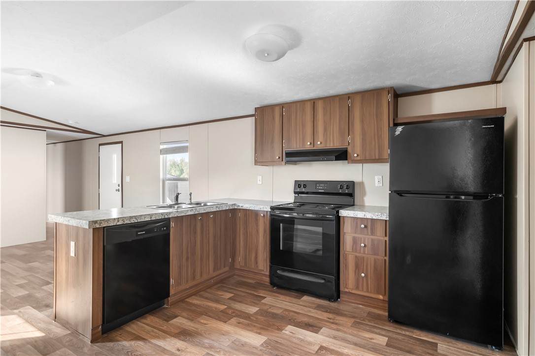 906 Sandy Beach Drive - Photo 1