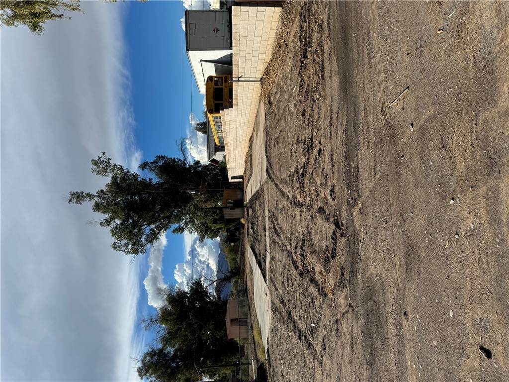 10561 Fremont Road - Photo 1