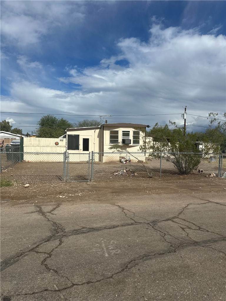 927 Sandy Beach Drive - Photo 1