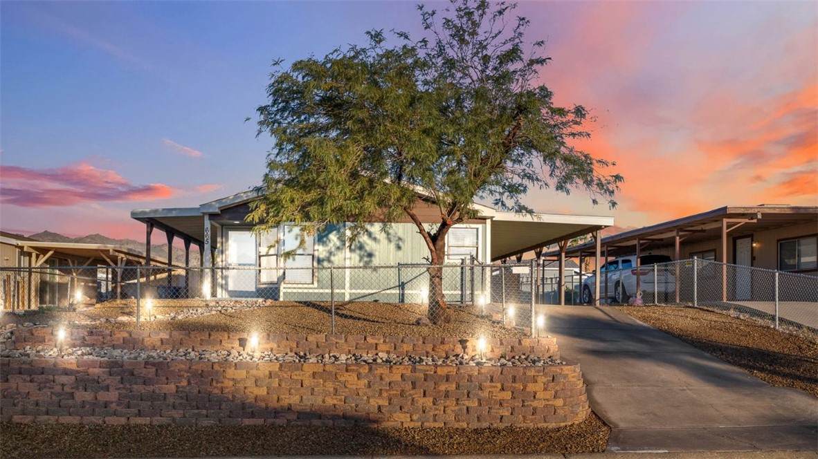 665 Holly Street - Photo 1