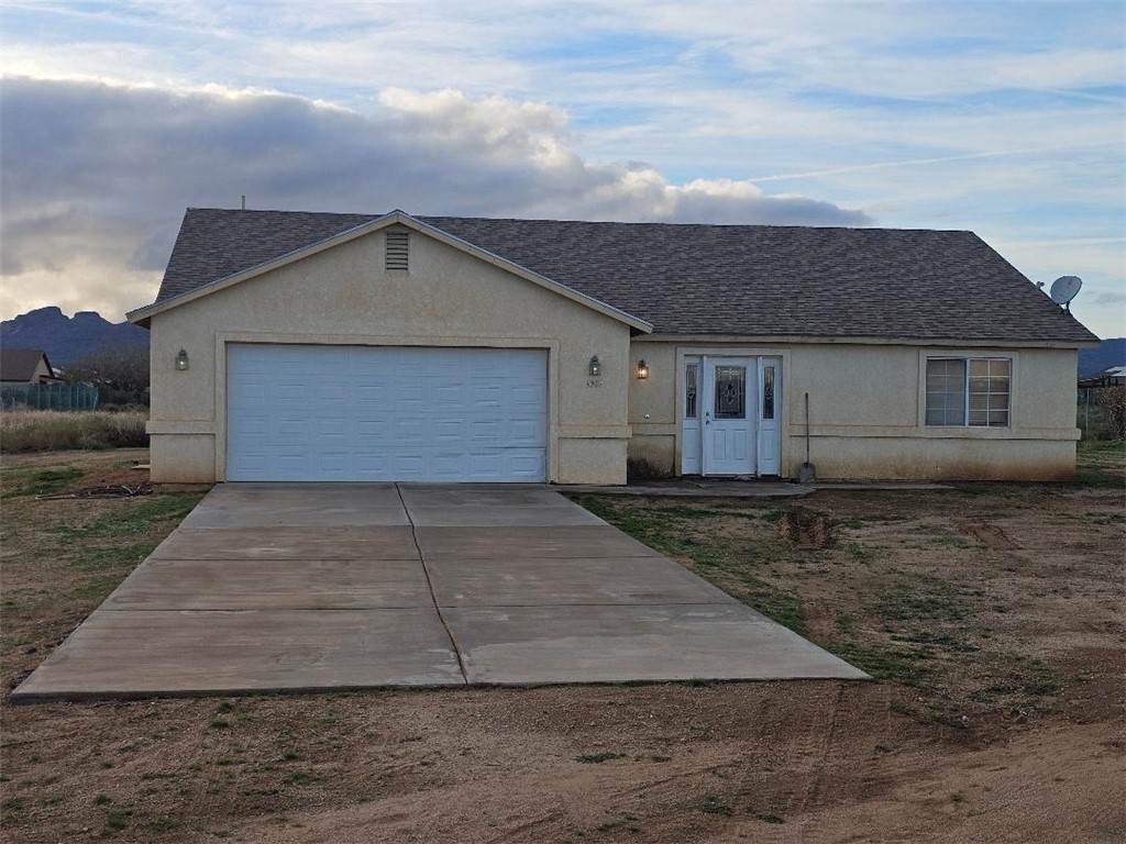 1069 S Teddy Roosevelt Rd - Photo 1