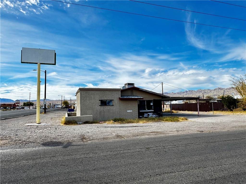 695 Marina Boulevard - Photo 1