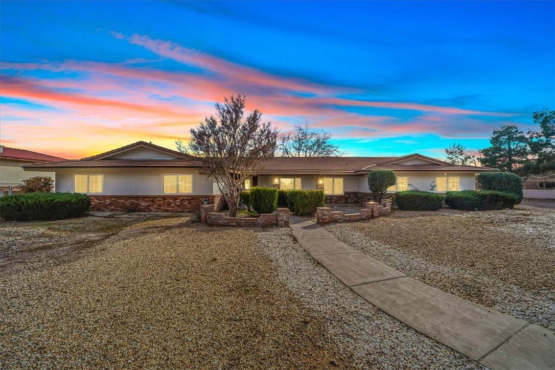630 Shadow Mountain Drive - Photo 1
