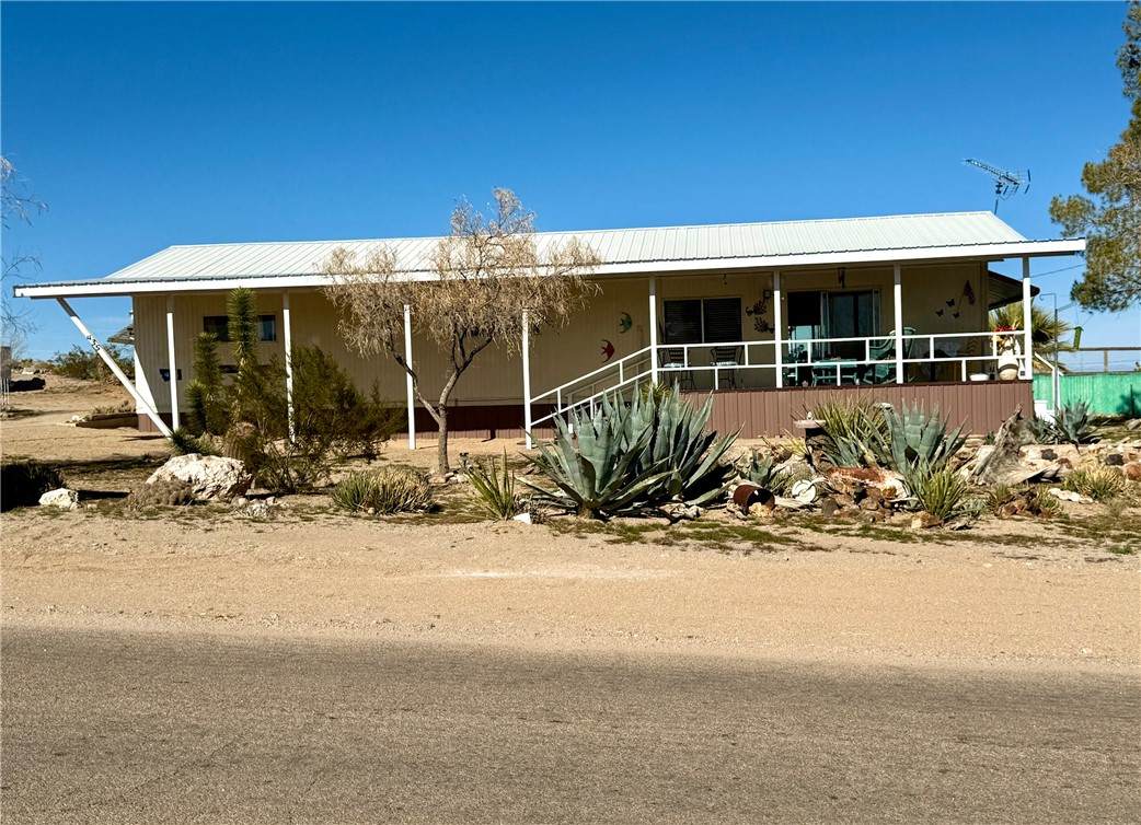 435 Meadview Boulevard - Photo 1