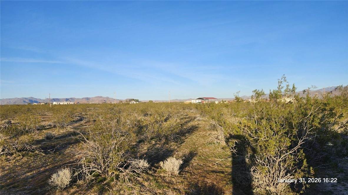 215-11-221 Quartzite Drive - Photo 1